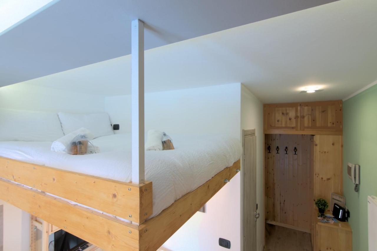 Casa Pino- Loft Con Giardino Magnolta Lejlighed Aprica Eksteriør billede