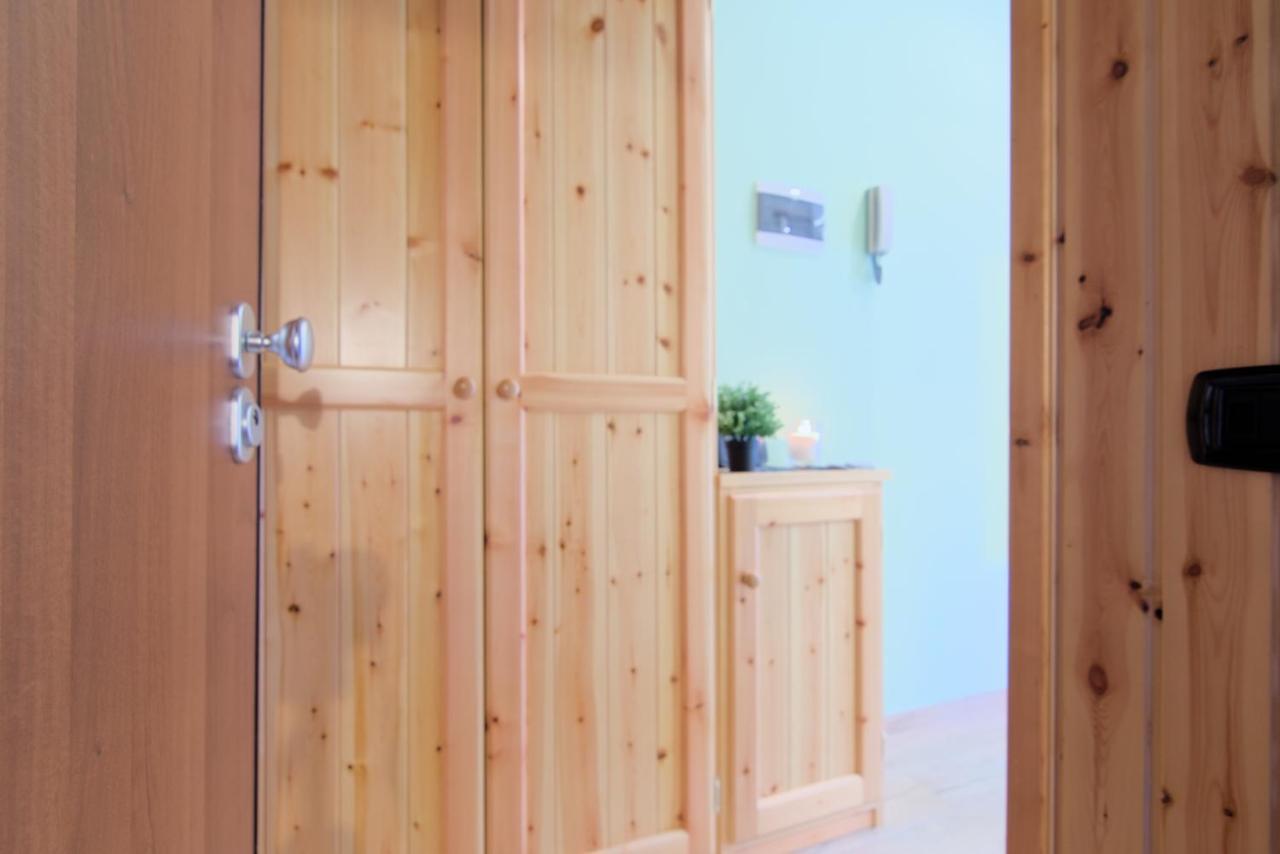 Casa Pino- Loft Con Giardino Magnolta Lejlighed Aprica Eksteriør billede