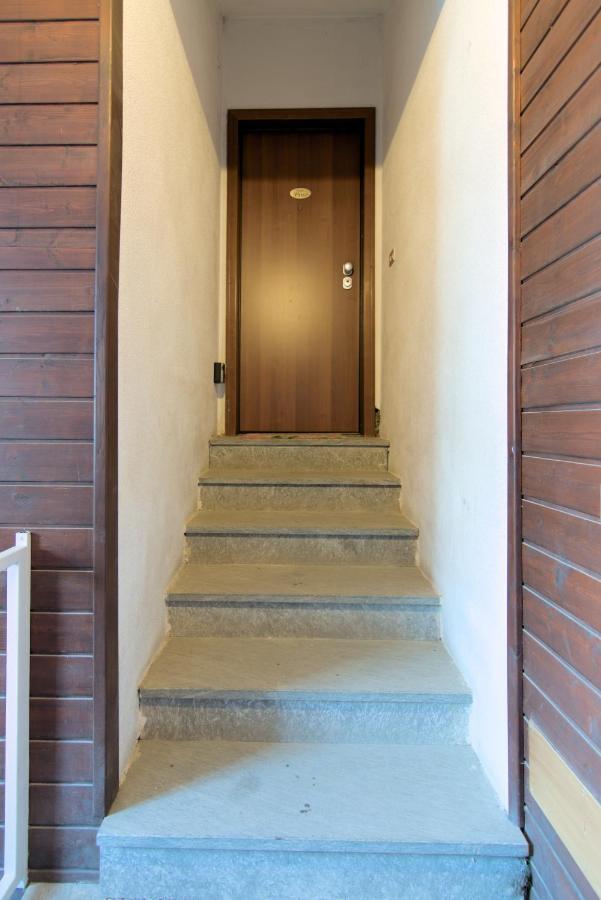 Casa Pino- Loft Con Giardino Magnolta Lejlighed Aprica Eksteriør billede